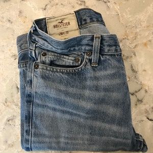 30 X 32 Hollister Skinny Jeans